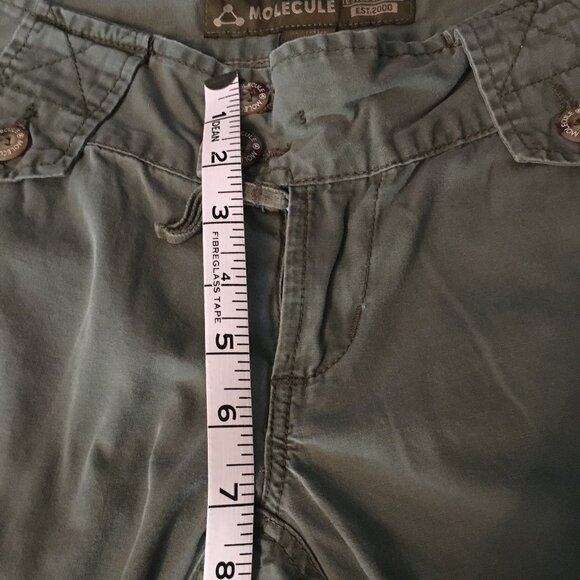 Vintage Y2K Low-Rise Army Green Utility Cargo Capris Shorts - Picture 13 of 15